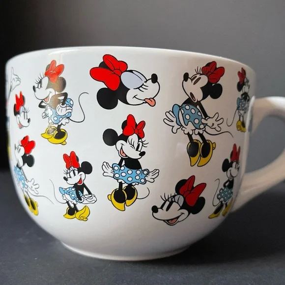 Large Minnie Mouse bowl/mug with handle. - Picture 2 of 7